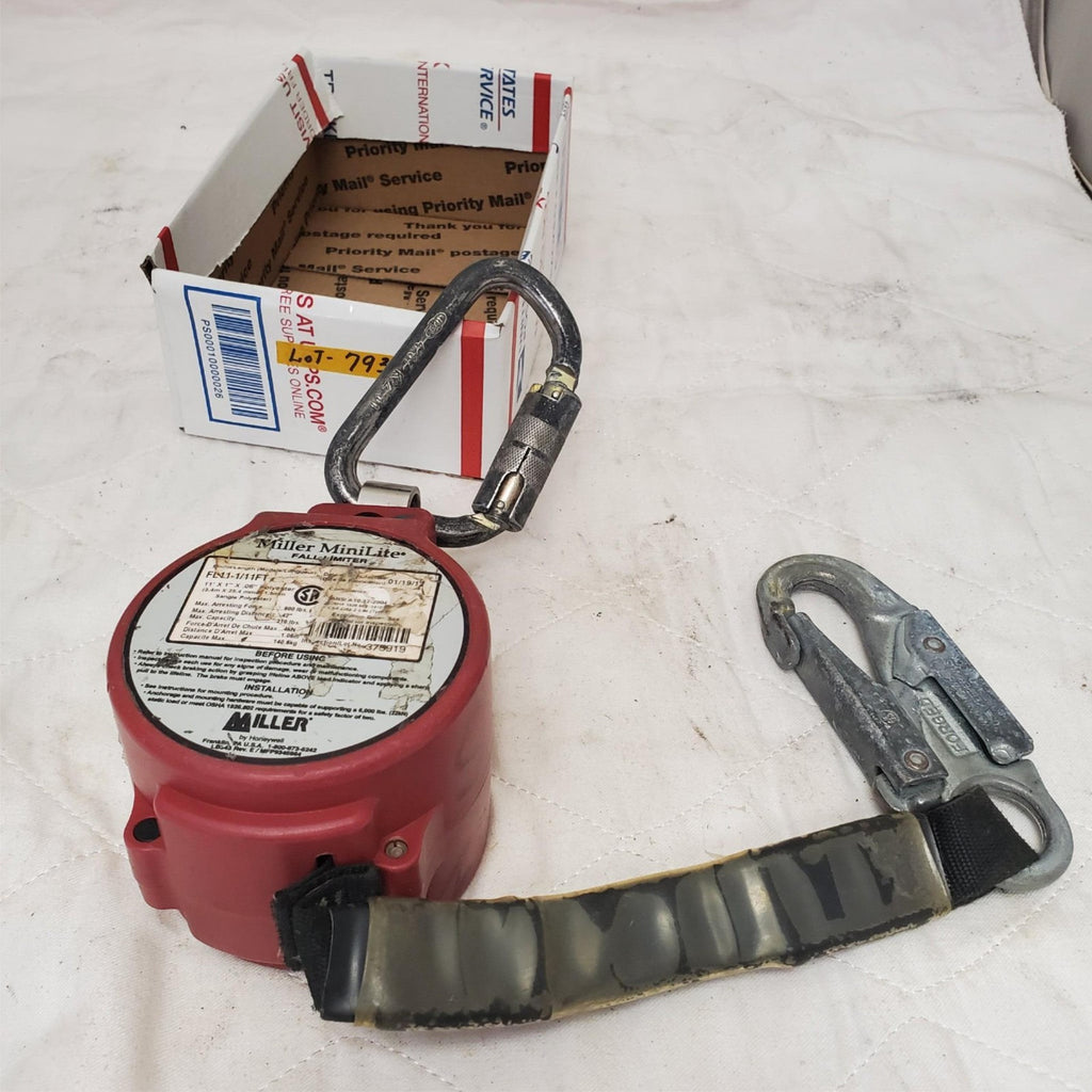 Miller MiniLite FL11-1/11ft Fall Limiter with Safety Harness LOT-793