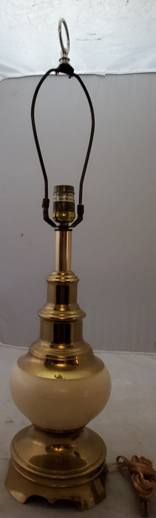 Hollywood Regency Mid Century Modern Stiffel Hanging Brass Table Lamp