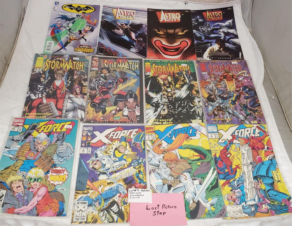 Lot of 12 Assoretd DC Batman Astrocity StormWatch & Marvel XForce Comic Books #4