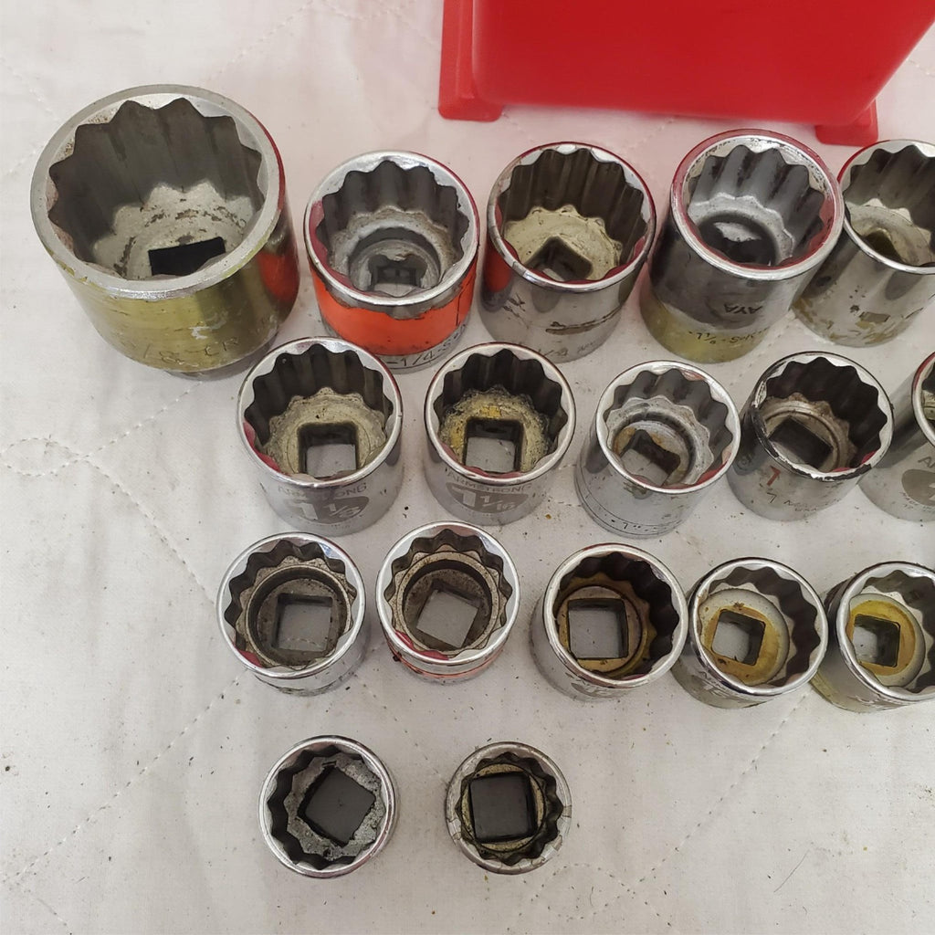 Lot of 26 Assorted Armstrong Socket Set LOT-543