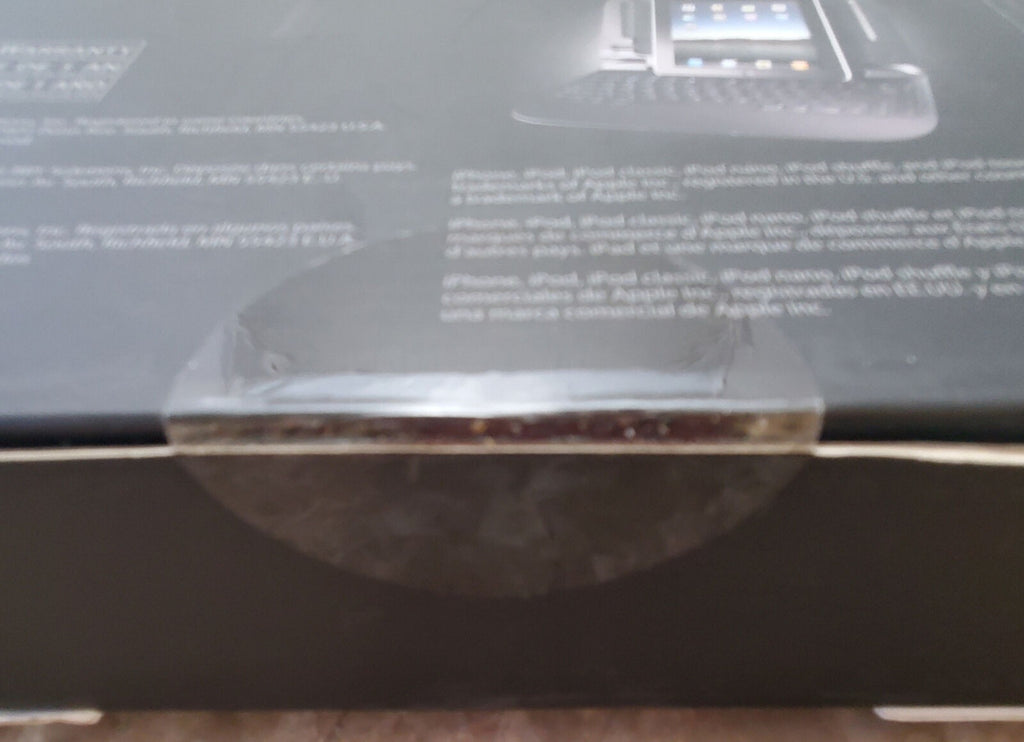 New ROCKETFISH Keyboard / Stand / Case for APPLE IPAD