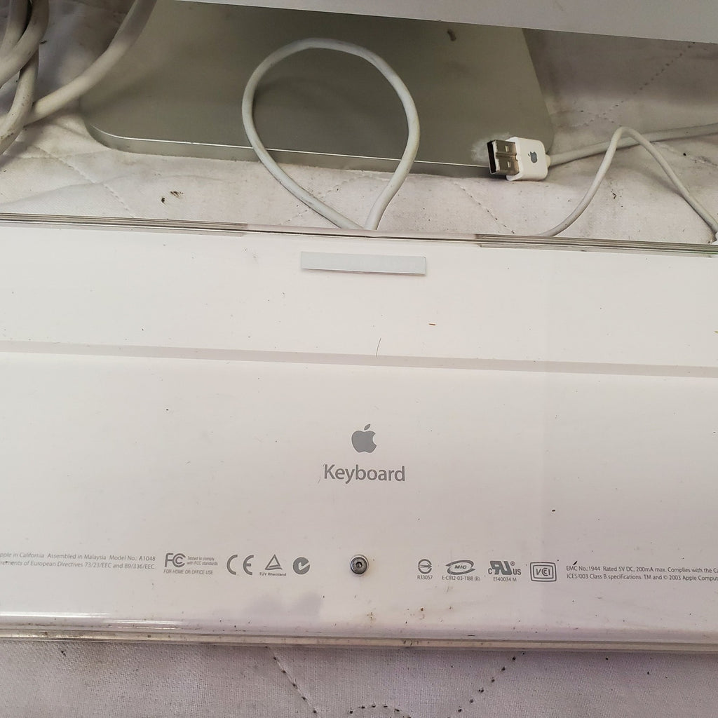 Apple iMAC A1115 Desktop Computer Good Condition