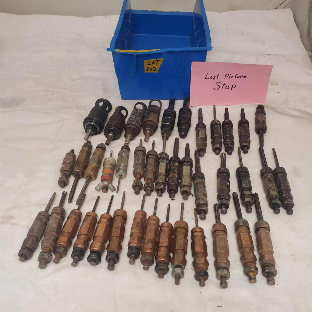Lot of Assorted Fasteners Wedgelock Wing Nut LOT-202