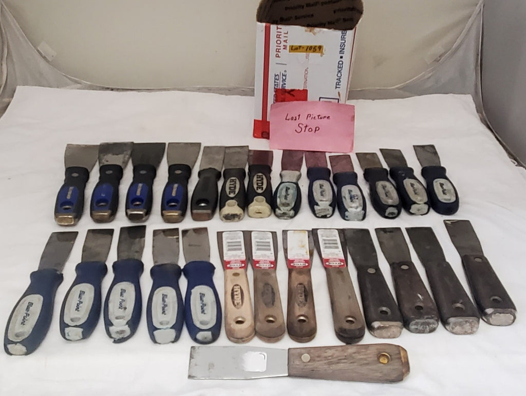 Lot of 27 Assorted Putty Knives & Scrapers Mixed Brands for Paint LOT-1059