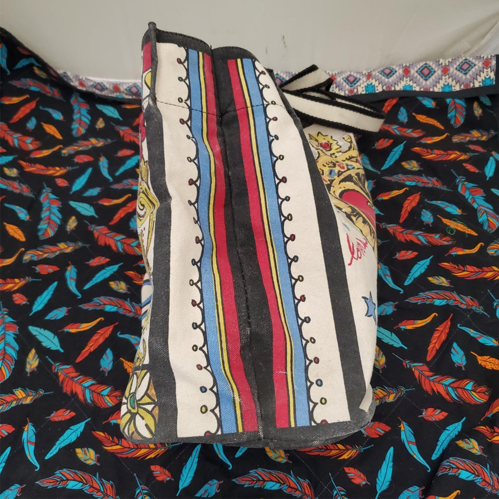 Brighton Queen of Love Canvas Tote & David Textiles Feather Pattern Fabric Quilt