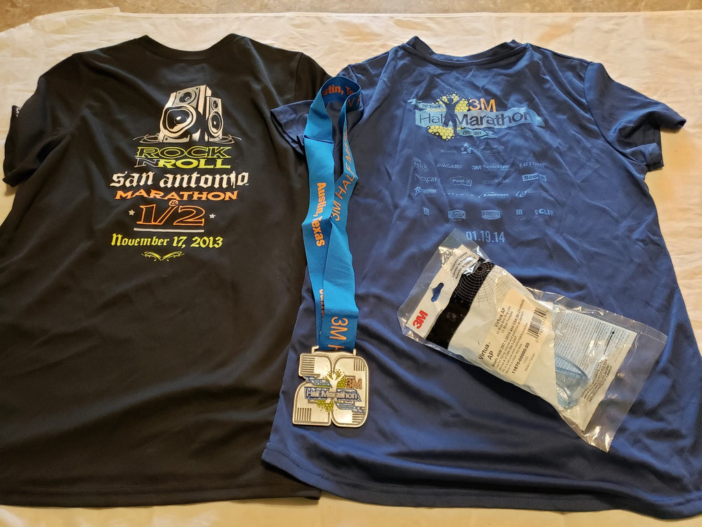 Used Rock NRoll San Antonio 3M Half Marathon Austin Texas Finisher Medal T-Shirt