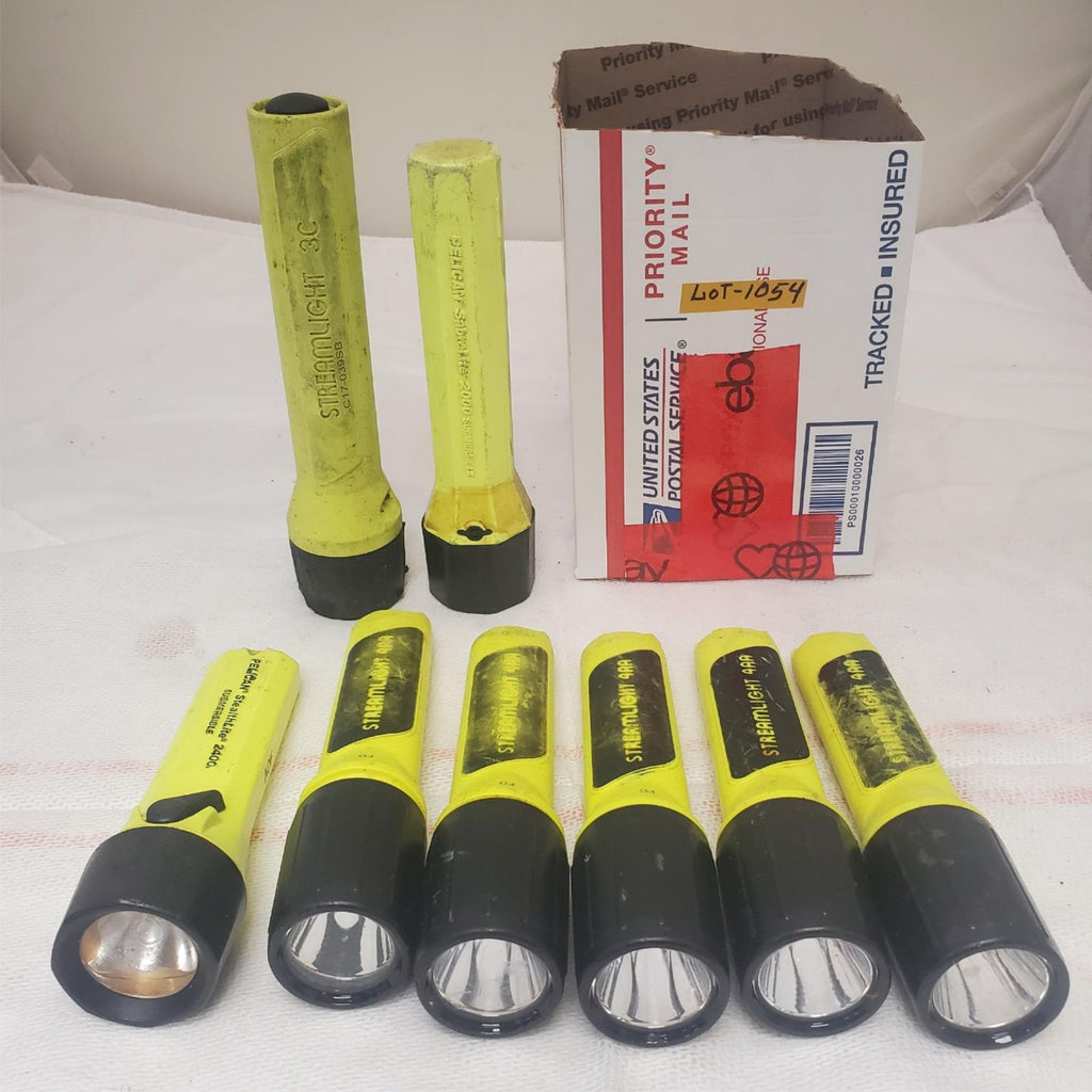 Lot of 8 Streamlight Flashlight 4AA LED  LOT-1054