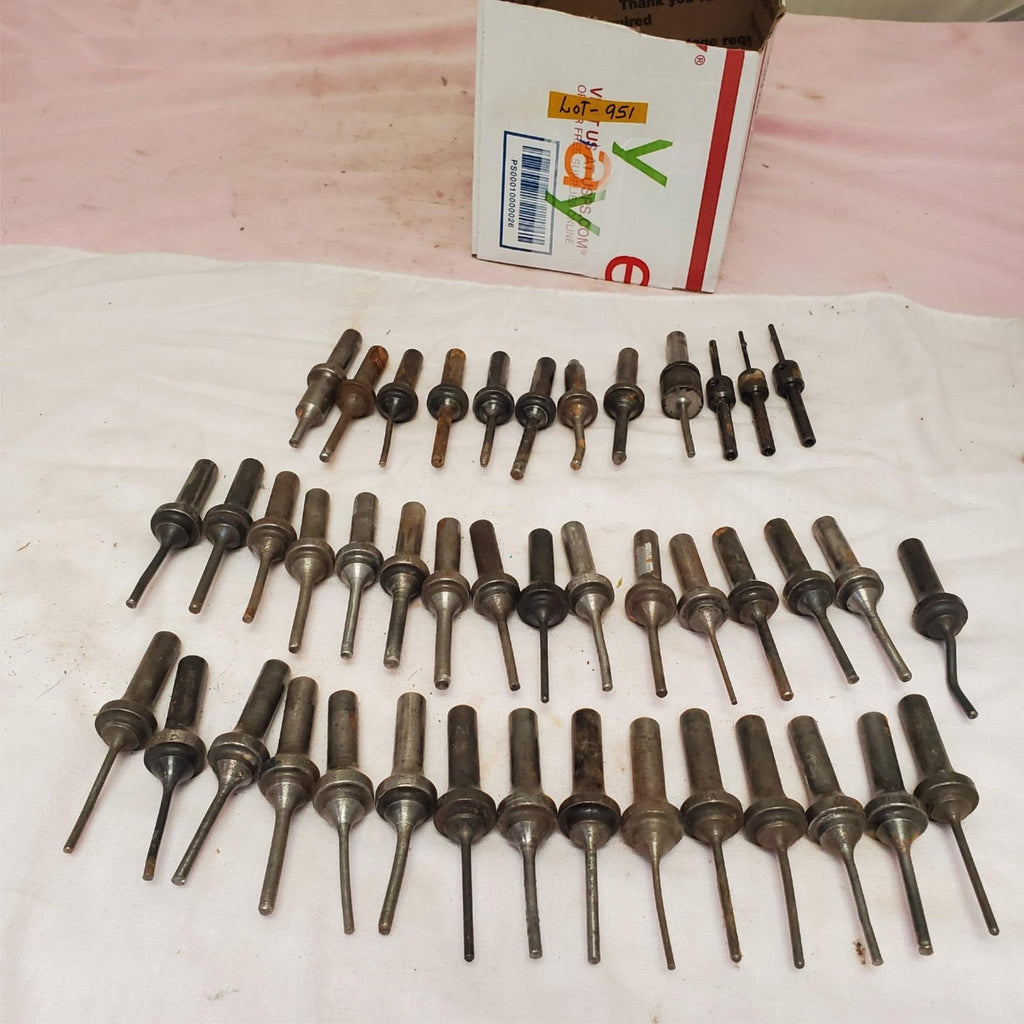 Lot of Assorted Rivet Gun Snaps Bit Knock Out Punch LOT-951