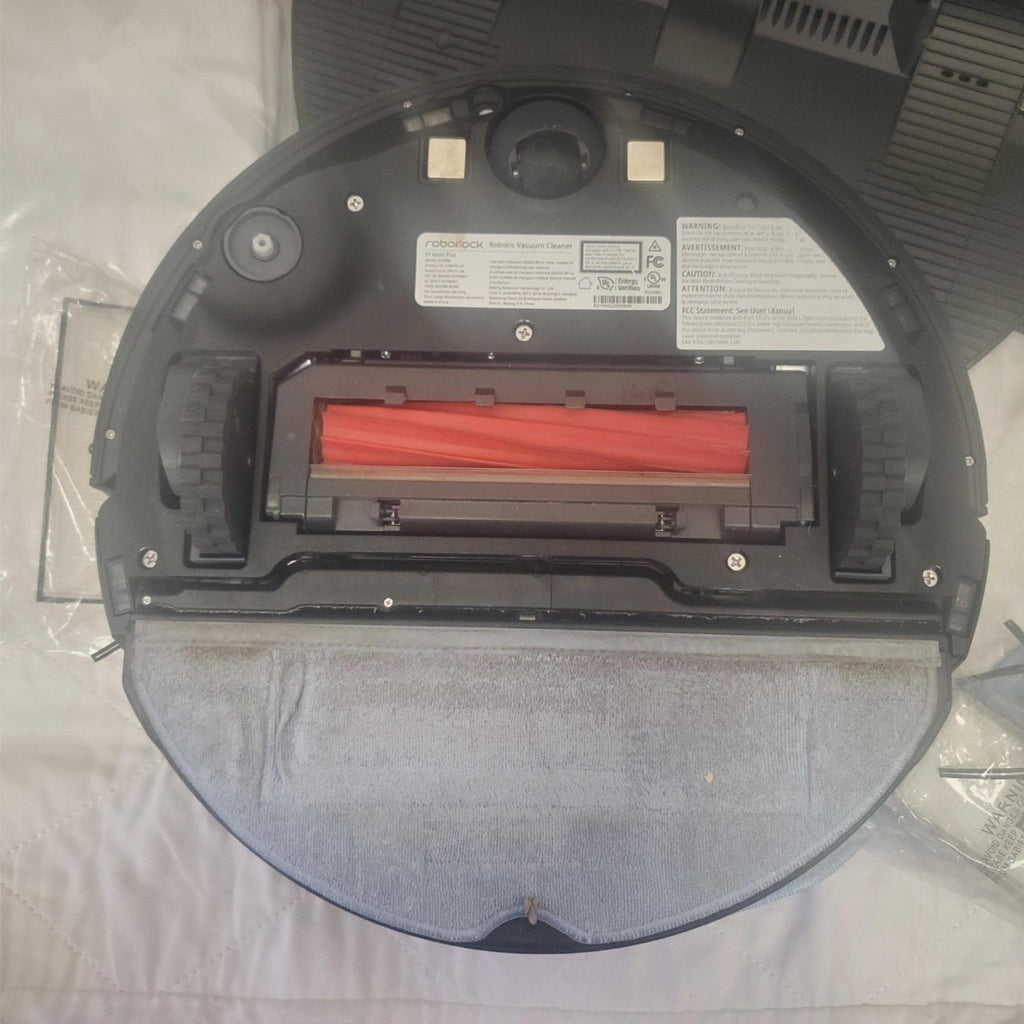 Roborock S7 Max Ultra Robot Vacuum and Mop with Sink fill station