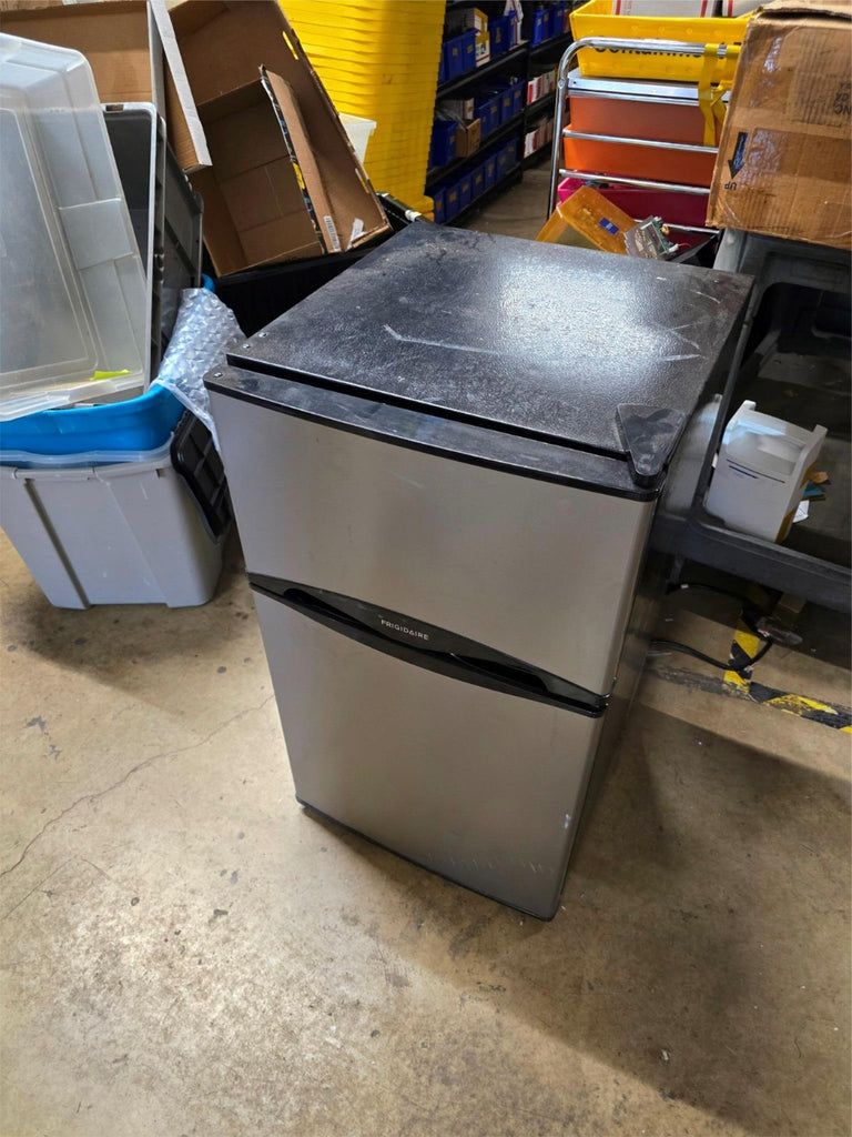 Working Electrolux FFS31B2QM Mini Refrigerator Freezer