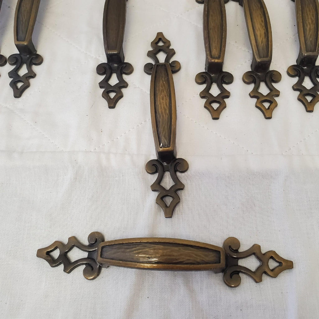 Lot of 23 Vintage Bronze Amerock Carriage Cabinet Drawer Pulls Handle #7