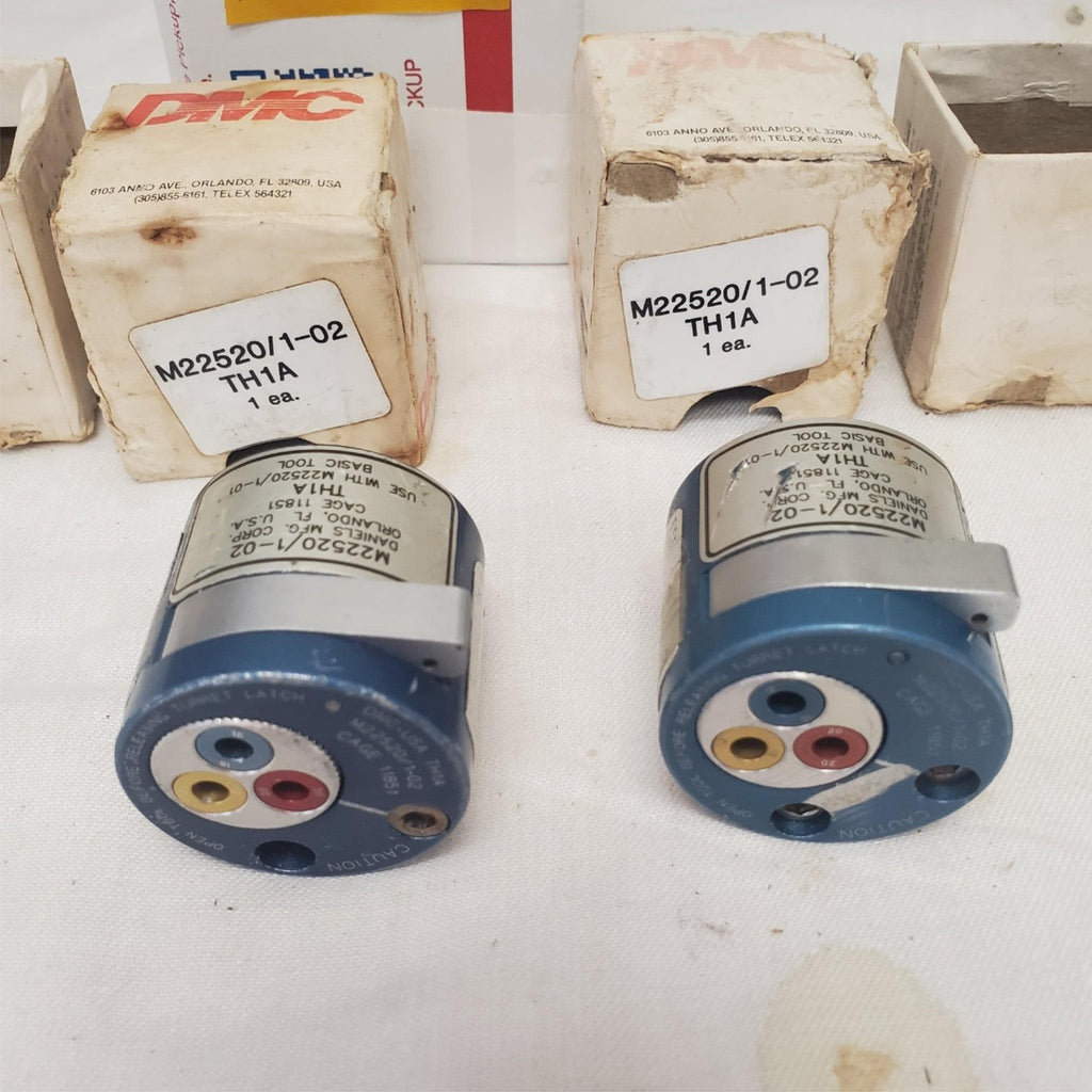 Set of 2 DMC M22520/1-02 TH1A Turret Head Positioner LOT-974