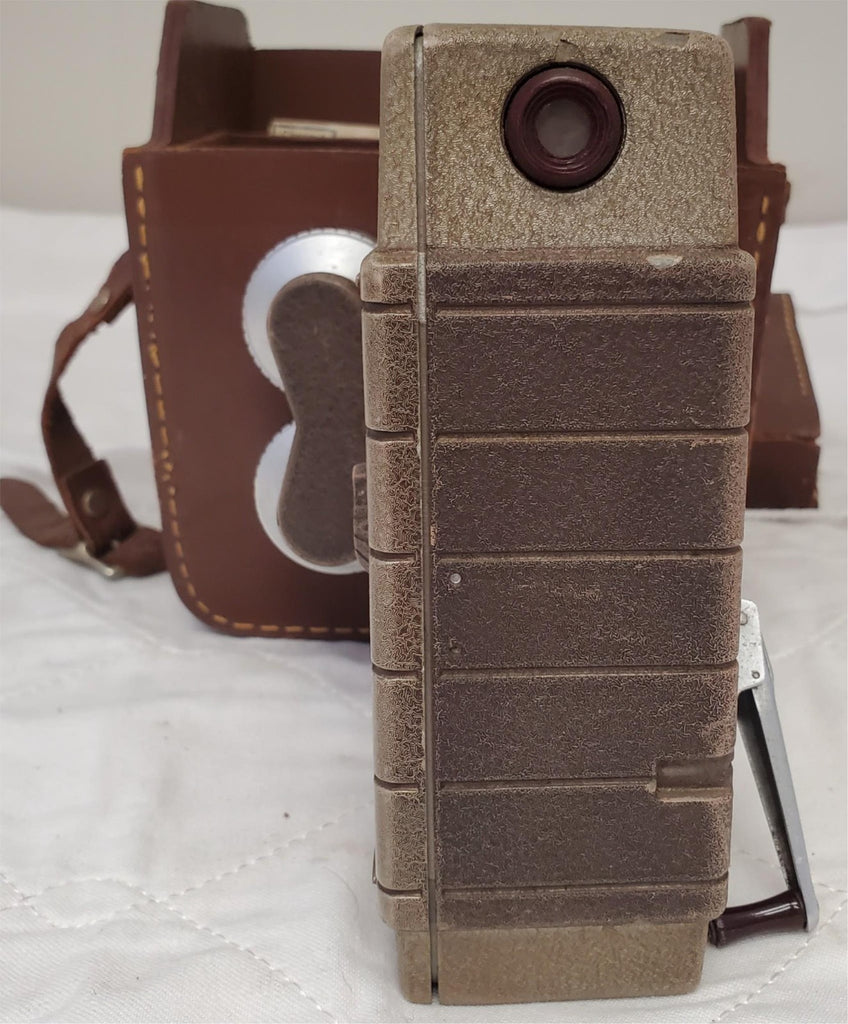 Bell & Howell 252 8mm Camera with Quik Splice Tapes, Ednalite Filter & Case