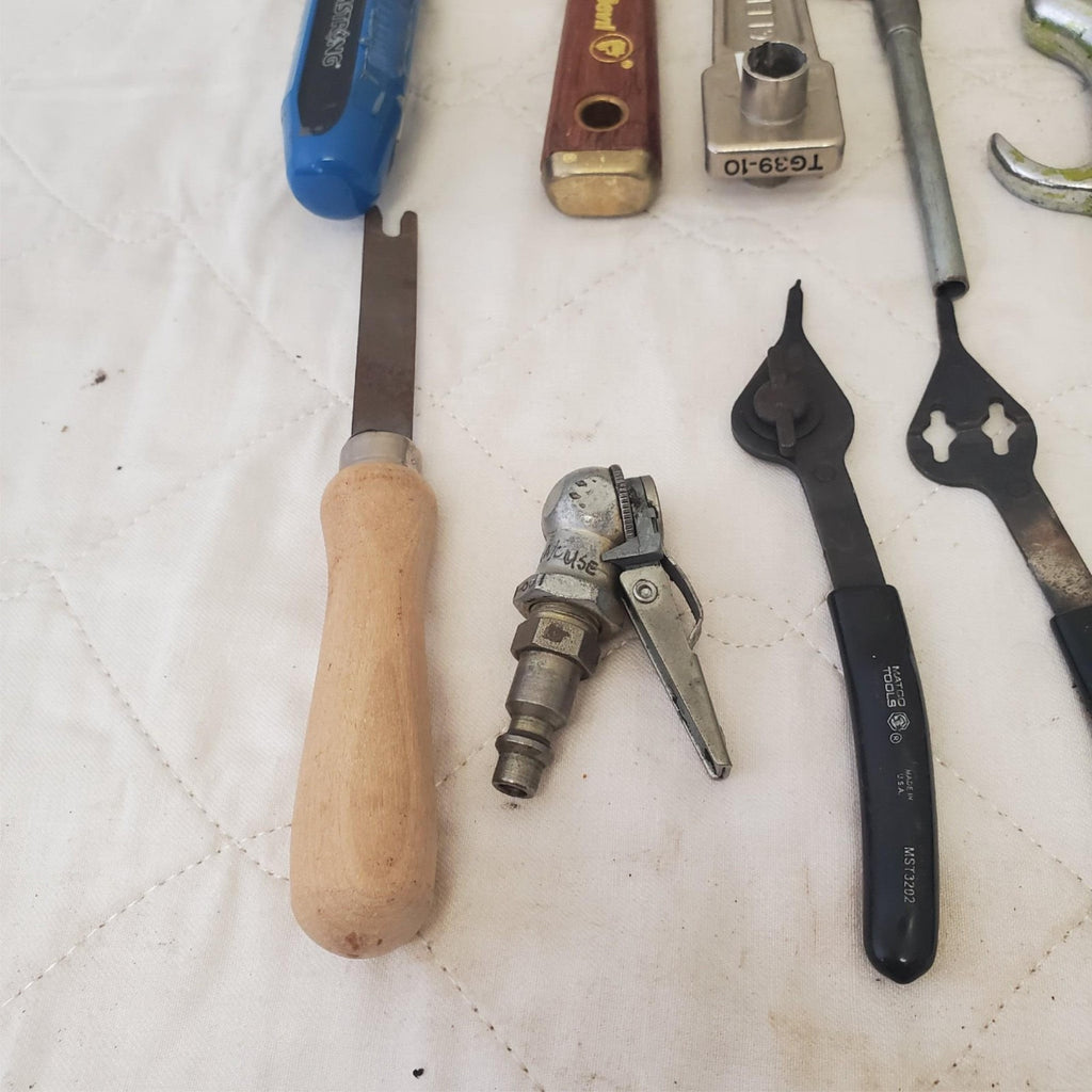 Lot of Assortment of Various Hand Tools LOT 354