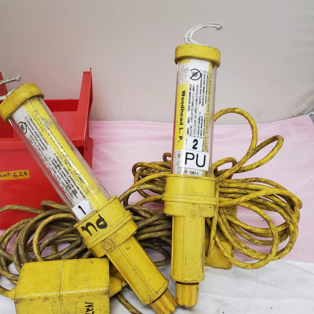 Lot of 2 Woodhead Portable 13W 120V Fluorescent Hand Lamp LOT-626