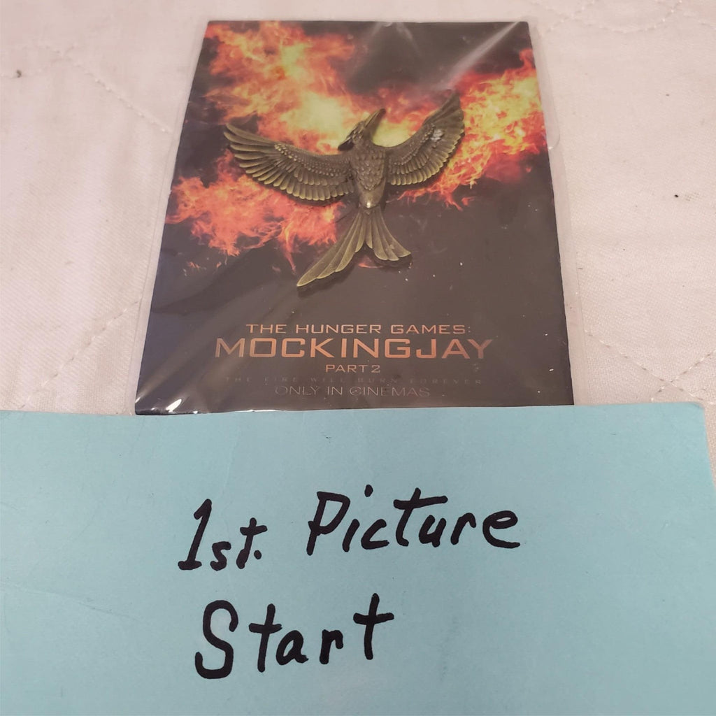 The Hunger Games Part 2 - Collectors Gold Mockingjay Pin Bird Wings 