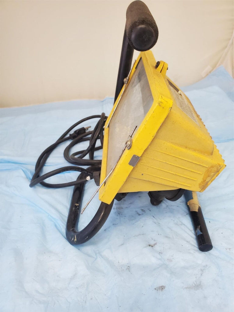 Designer's Edge Portable Halogen Work Light With Switch Orange 500 Watt L33