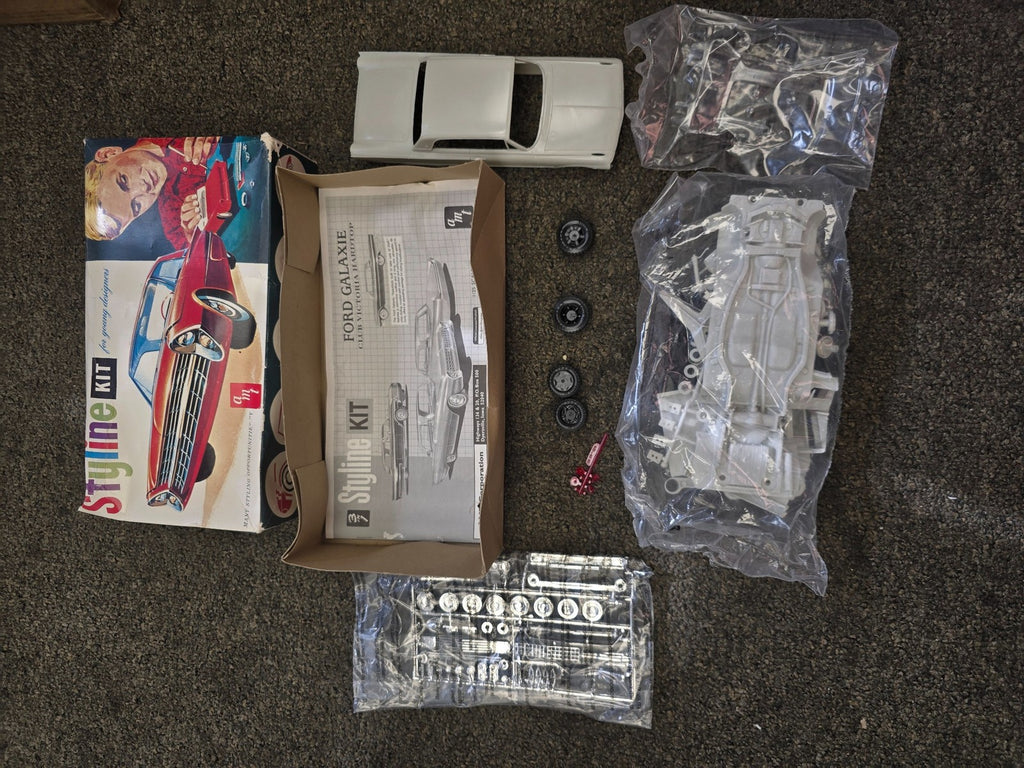 Polar Lights Great American Rides AMT Styline 73 Caprice Customizing Kit Lot Car