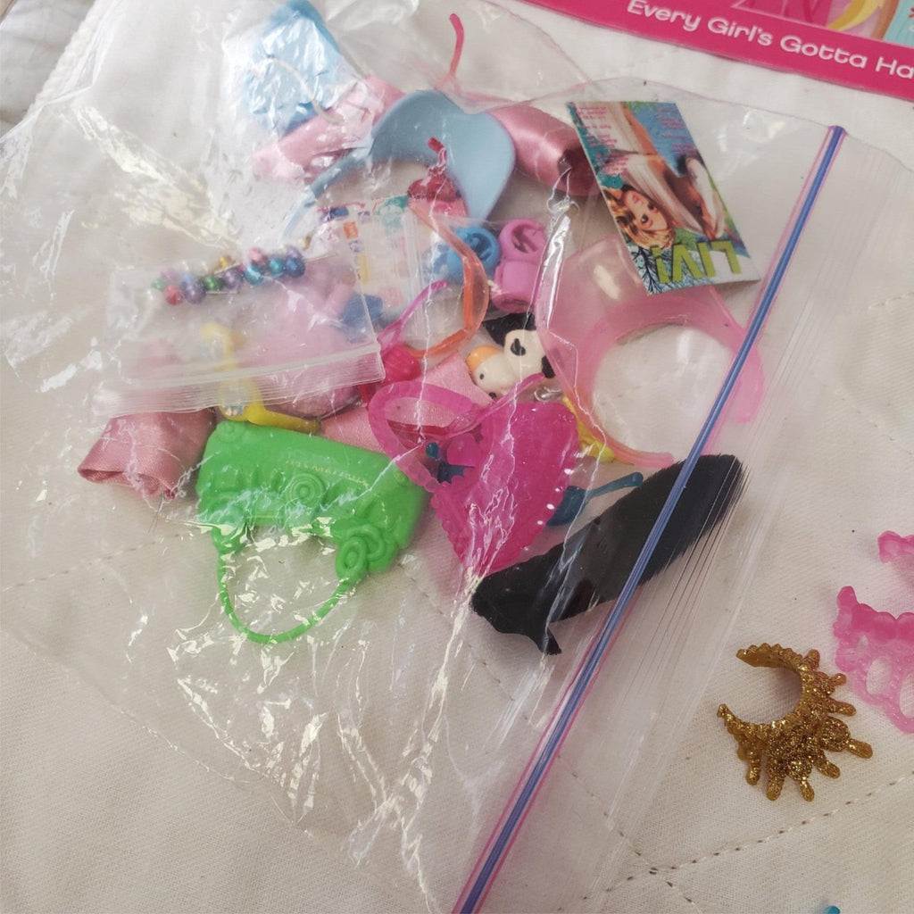 Mattel Barbie Hugs 'n Horses Barbie and Chelsea Blonde Playset #2 Tub