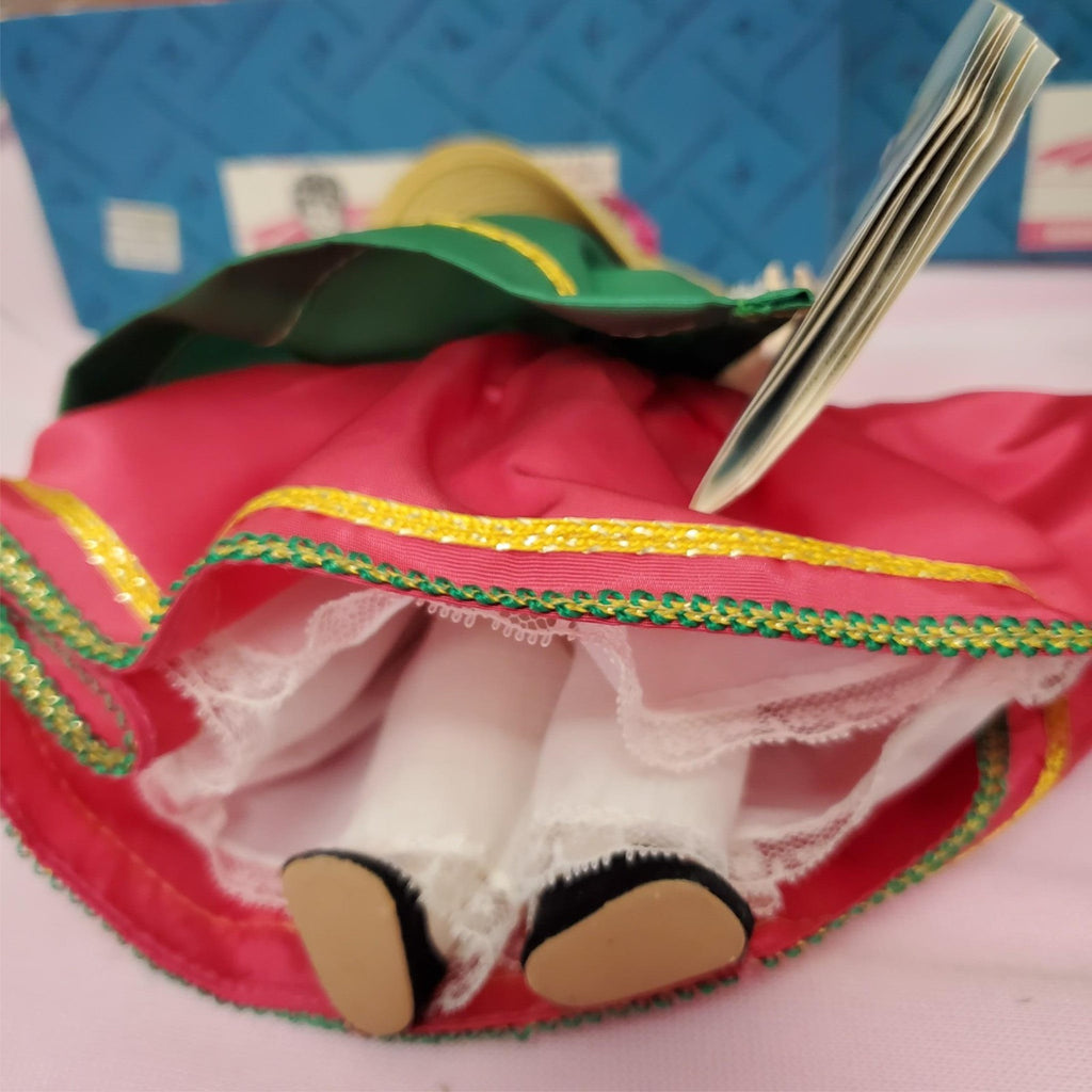 Set Of 5 Madame Alexander Friends From Foreign Lands Collection Dolls