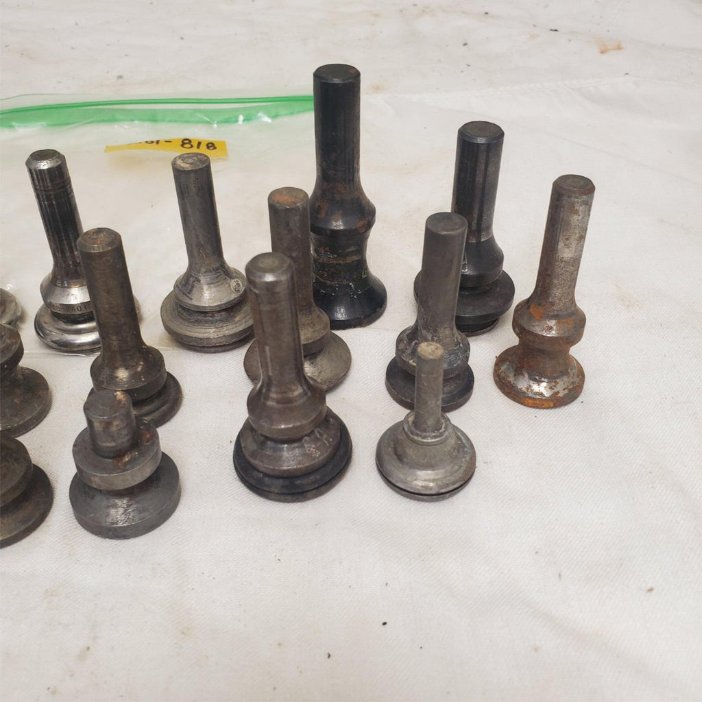 Lot of 18  Assorted Rivet Gun Riveter Sets LOT-818