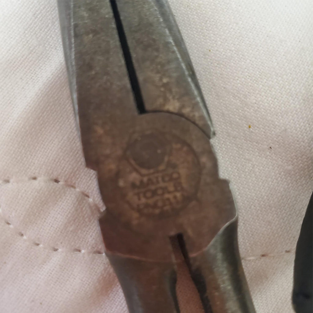 Lot of 31 Assorted Side Cutting Pliers LOT-406