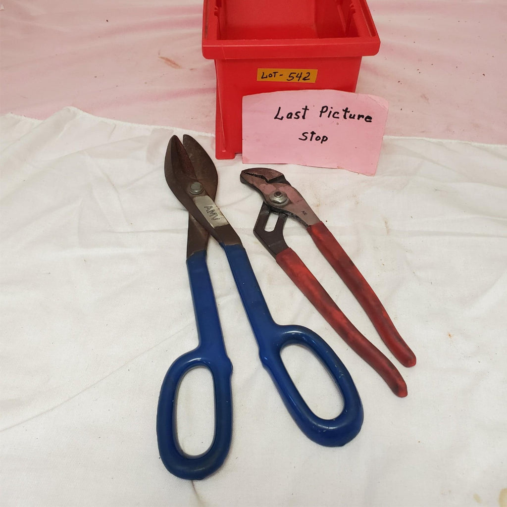 Lot of 2 Tin Snips and Adjustable Tongue Groove Pliers Set LOT-542