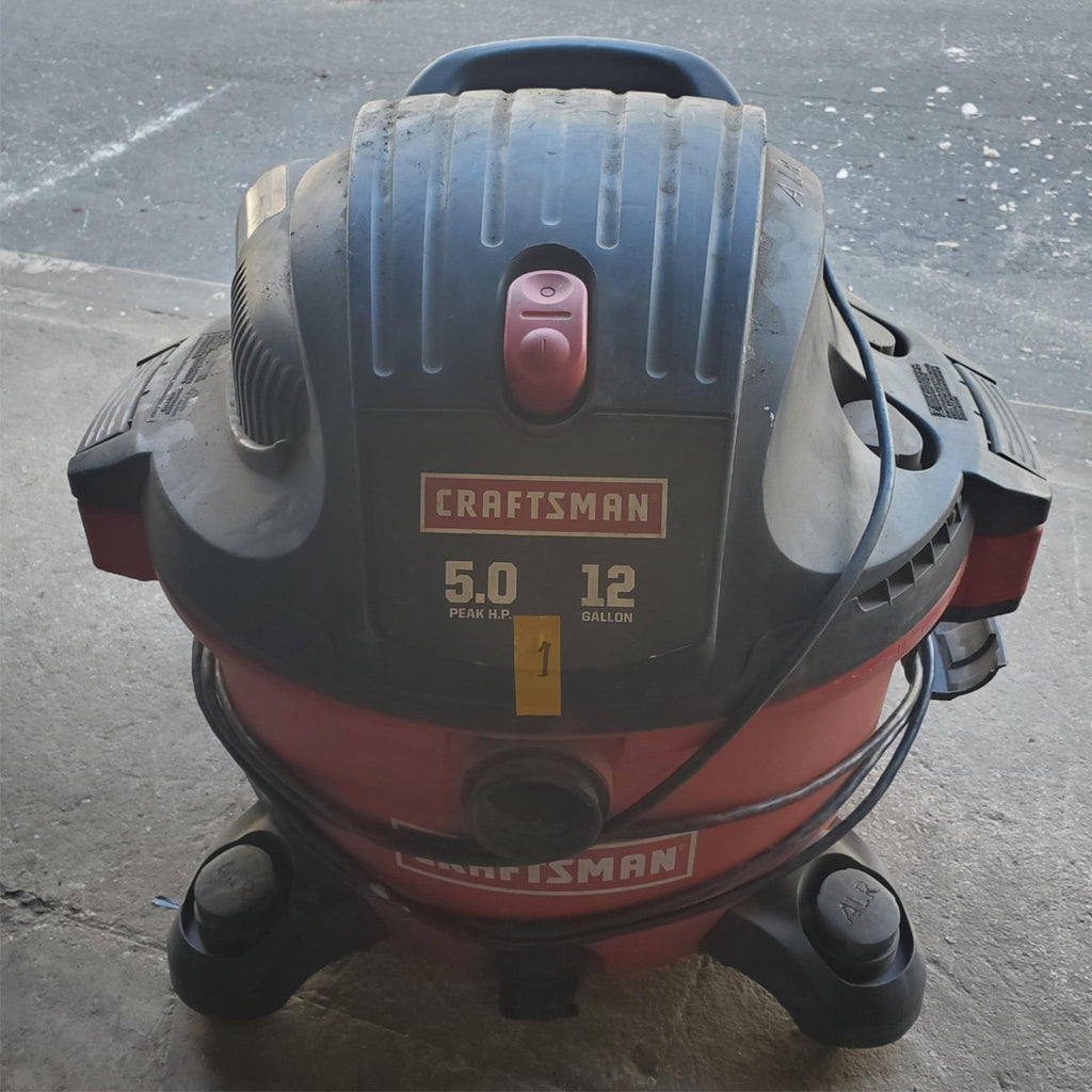 CRAFTSMAN 2.5 Gallon 1.75 Peak HP Wet/Dry Portable Shop Vacuum (1)