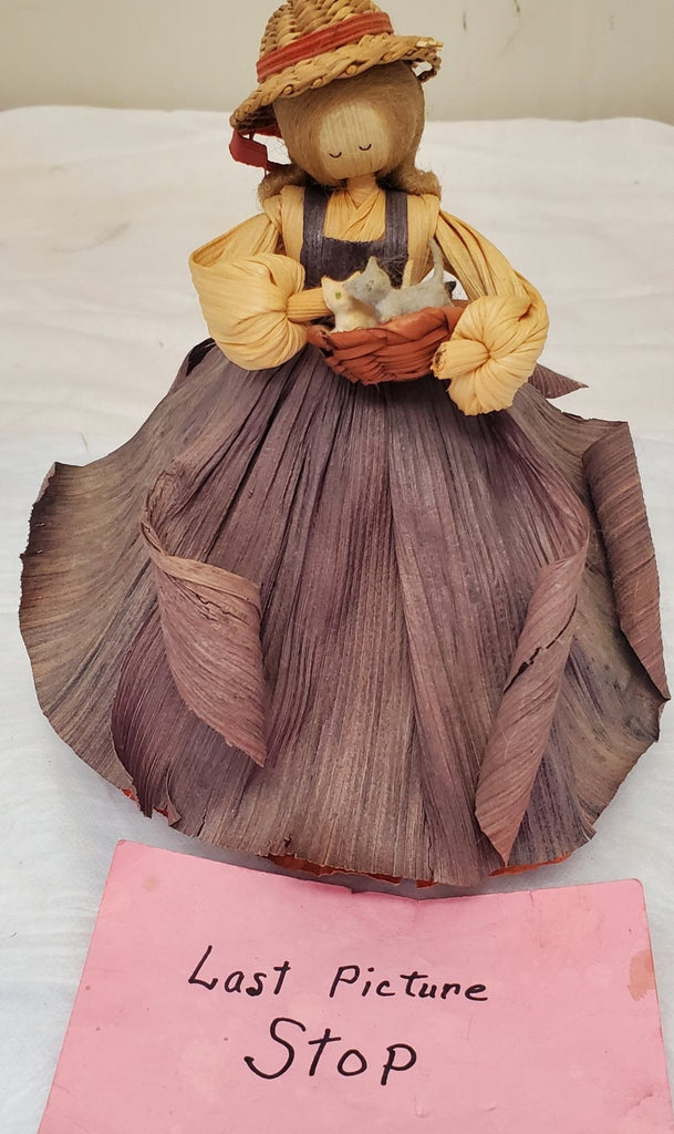 Vintage 1988 Nan’s Corn Husk Doll 7.5" Southern Belle Basket of Kittens Rare