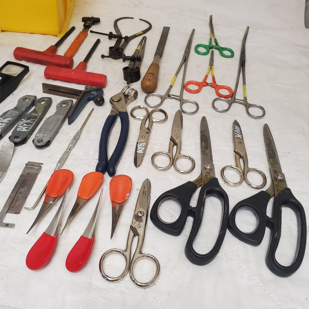 Mixed Lot Precision Hand Tools Scissors Forceps Caliper Pliers Scrapers LOT-547