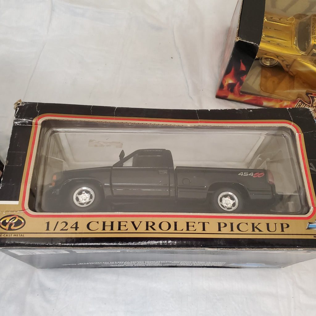 Testors Builder Silver Series, Chevrolet 454 SS, West Coast Choppers and Lot Car