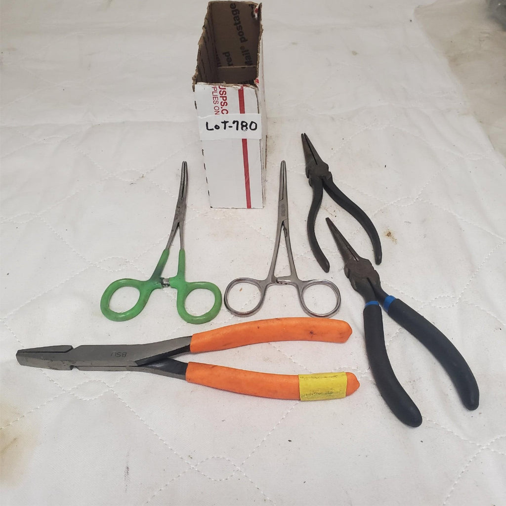 Lot of 5 Mixed Assorted Pliers Clamps & Medical Hemostats LOT-780