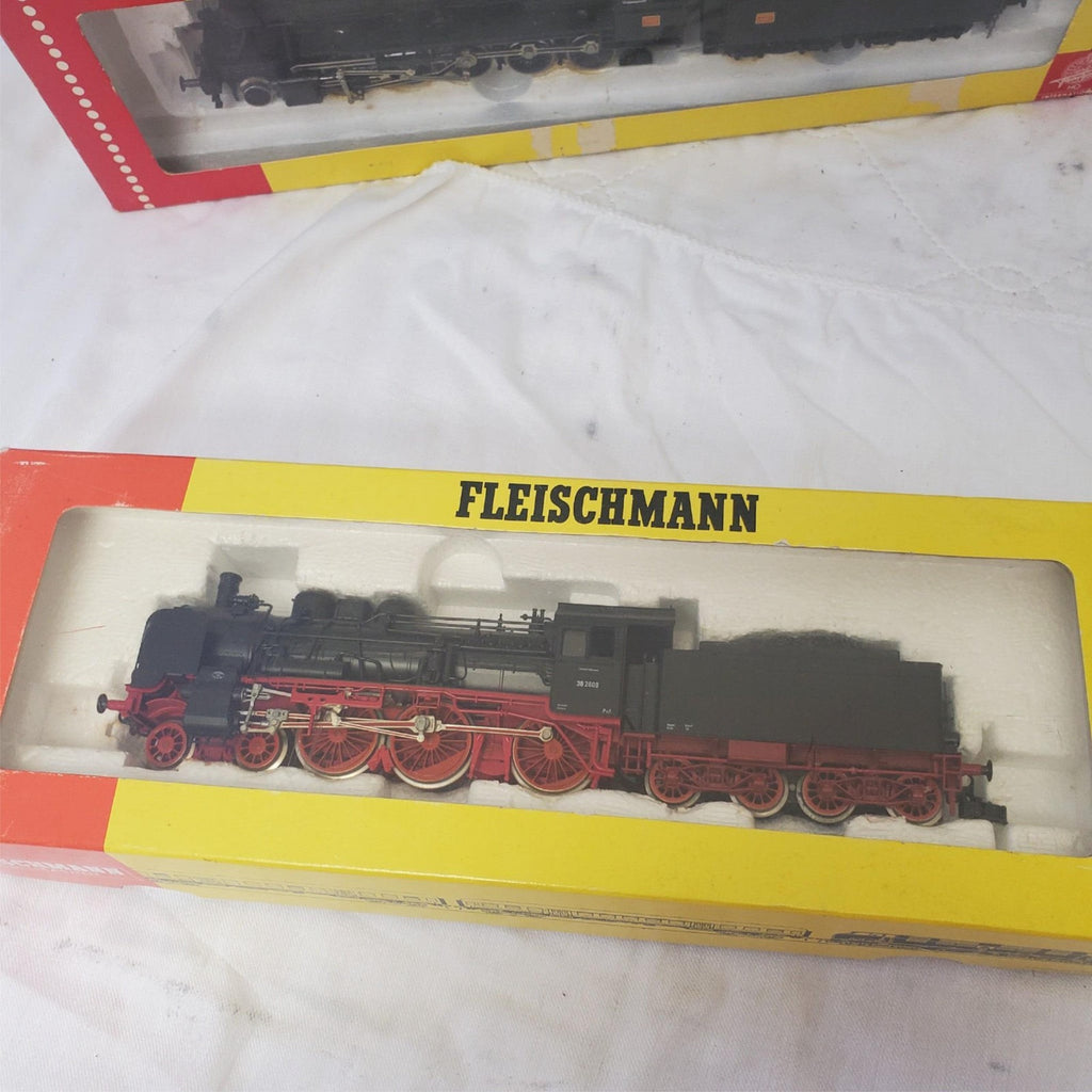 Lot of 2 Fleischmann 4160 and 4178 Toy Train Set