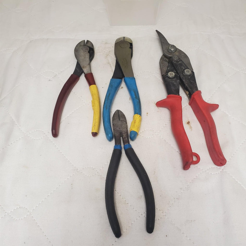 Lot of 4 Assorted Cutting Pliers Set LOT-768