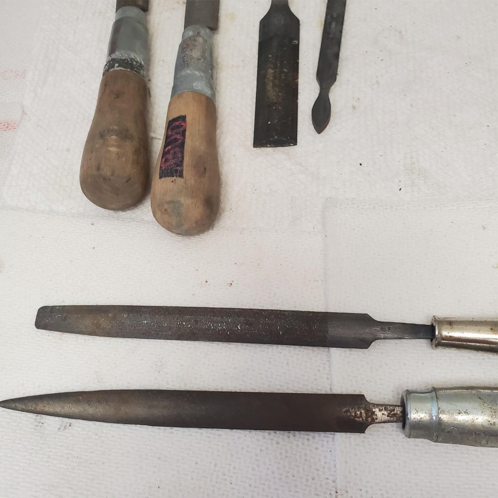 Lot of 6 Mixed Vintage Woodworking Chisel Tools LOT-773