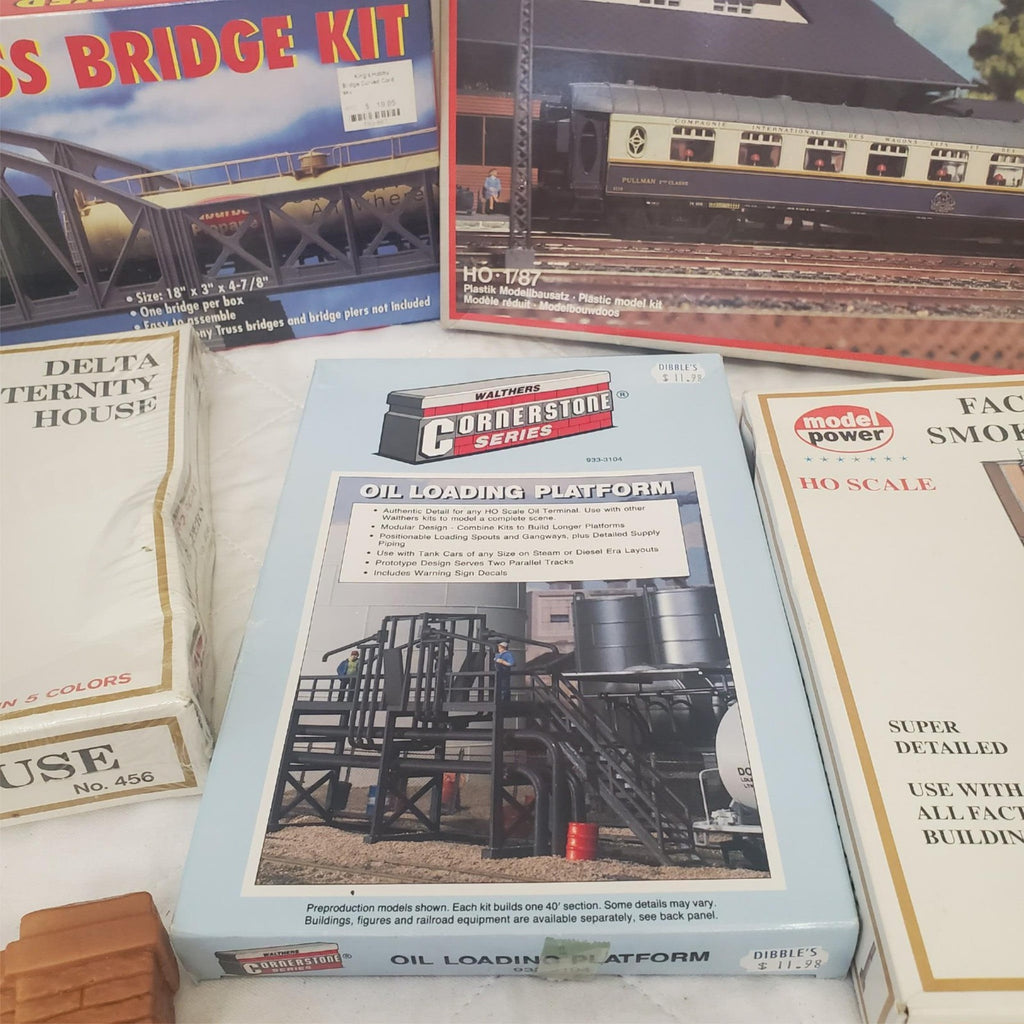 Lot of 5 HO Scale Model Kits  Atlas, Revell, Model Power, Walthers Bridge Set