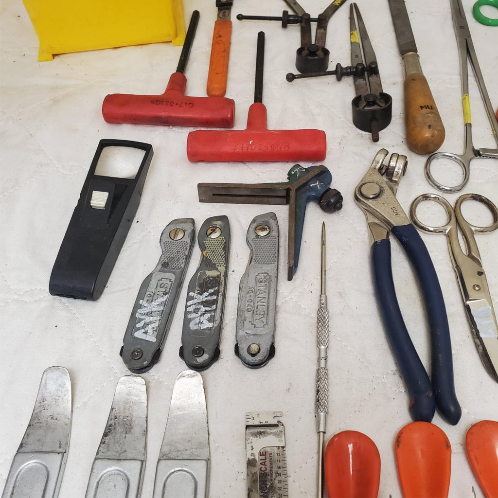 Mixed Lot Precision Hand Tools Scissors Forceps Caliper Pliers Scrapers LOT-547