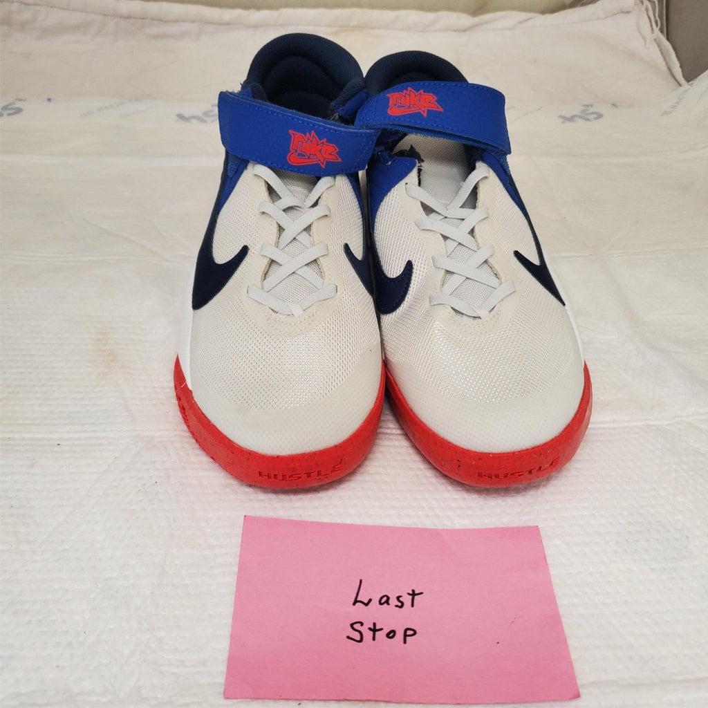 Nike Team Hustle DD7303-103 D 10 FlyEase Basketball Sneaker Shoes US Size 6.5
