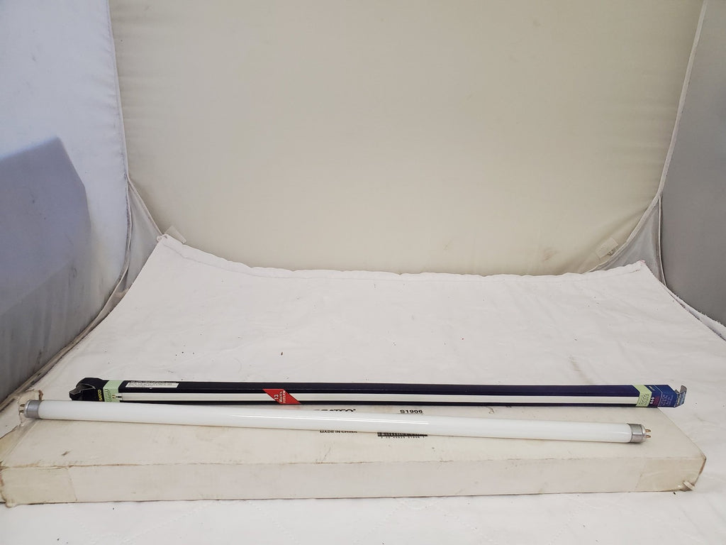 Lot of 10 Satco 13w 15 tube F13T5/CW Lamps