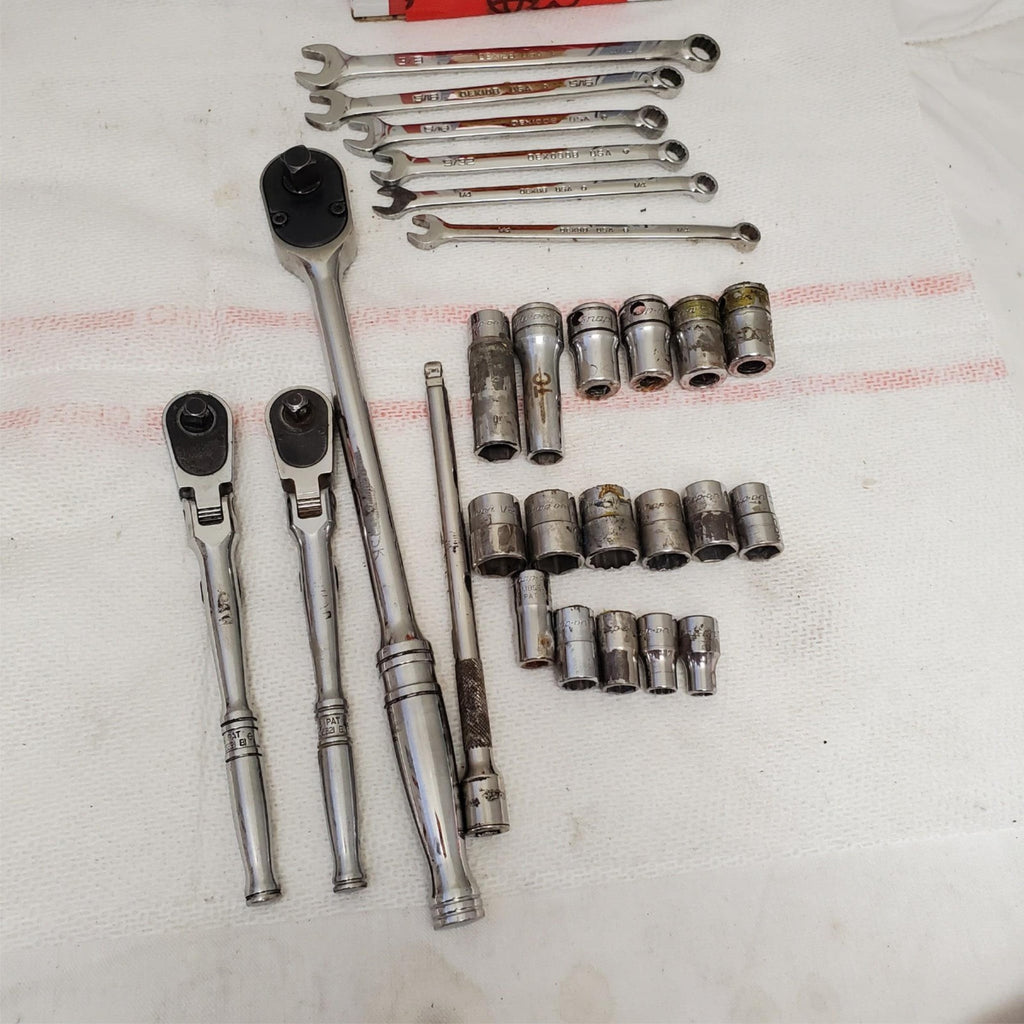 Lot of 27 Snap-On Mixed Hand Tools Socket Set, Wrenches, Ratchets LOT-1043