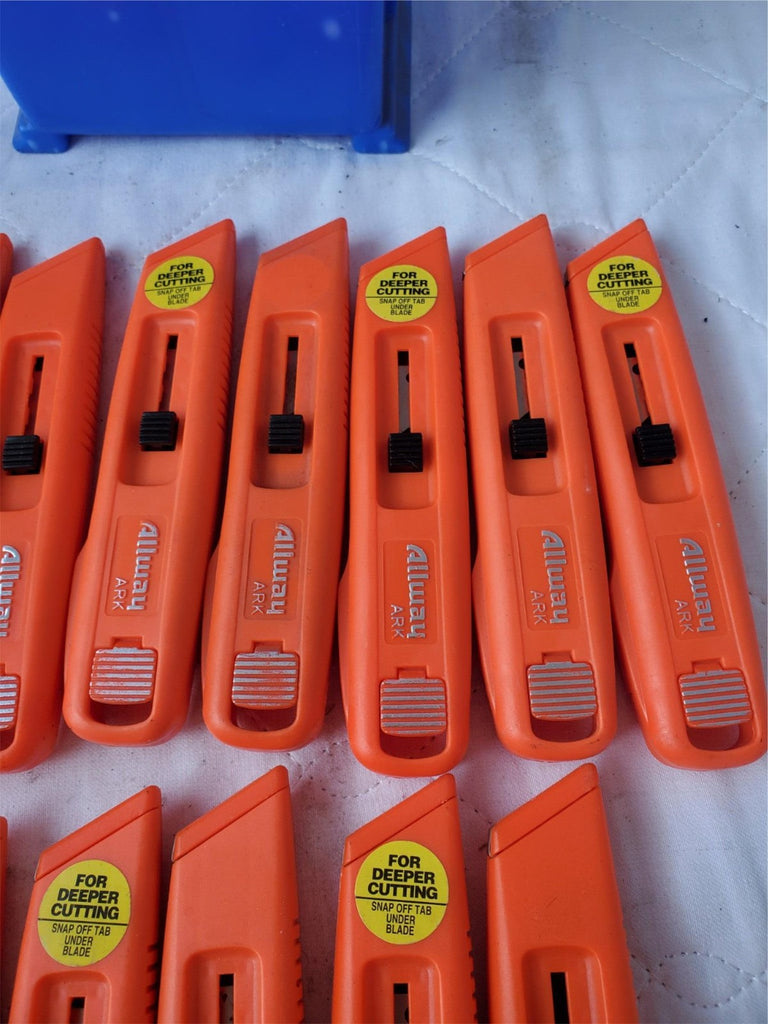 Lot of 17 Allway Tools ARK Self Retracting Safety Knife Box Cutter LOT 224
