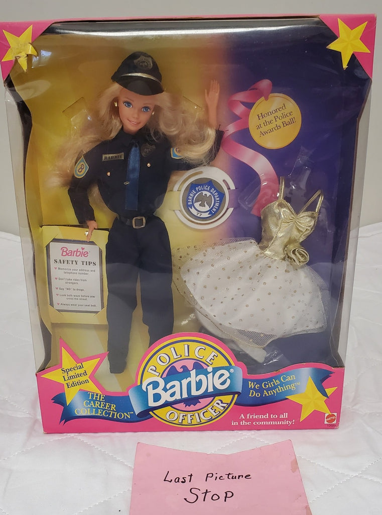 Vintage 1993 Police Officer Barbie Doll Super Rare Mattel Career Series