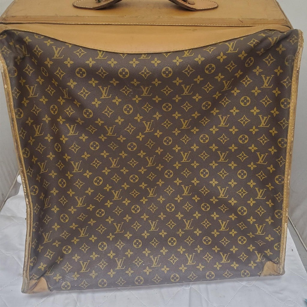 Louis Vuitton Luxury Travel Hanging Suitcase