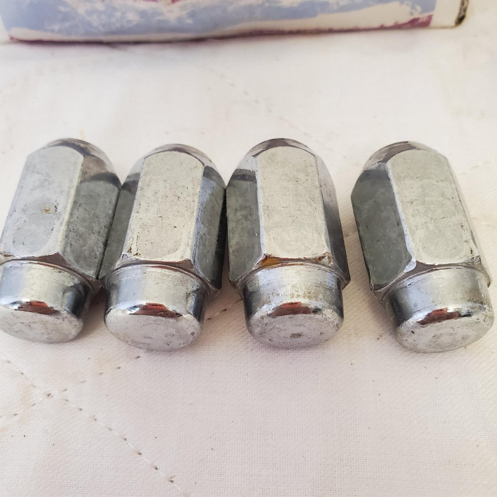 Lot of Gorilla 1/2" X 20 Chrome Lug Nuts W/ Key