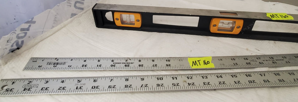 Johnson Level & Tool 3724 24-Inch Machined Top-Read Aluminum Level