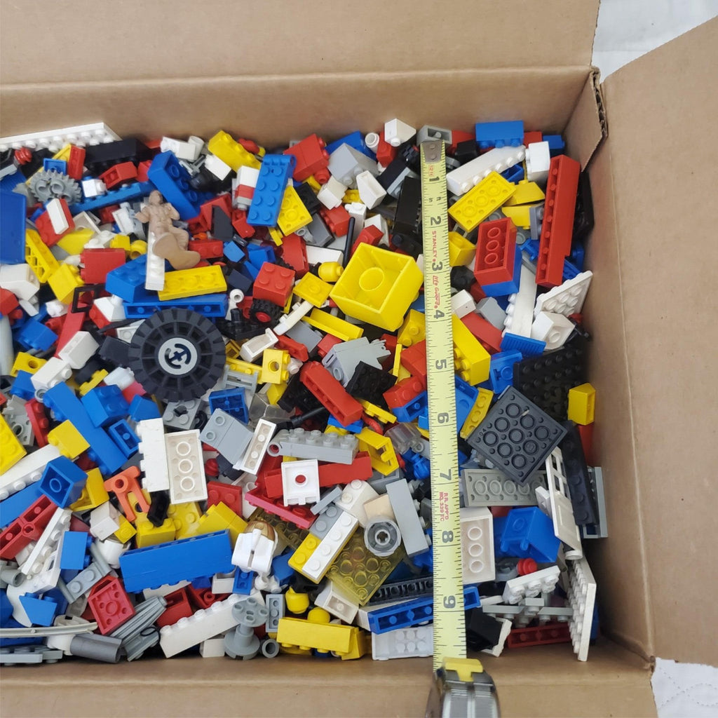 Lot of Legos Bricks & Parts Small Assorted Pieces