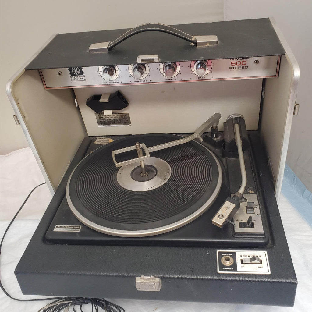Vintage General Electric Stereo 500 Portable Turntable Speakers Suitcase