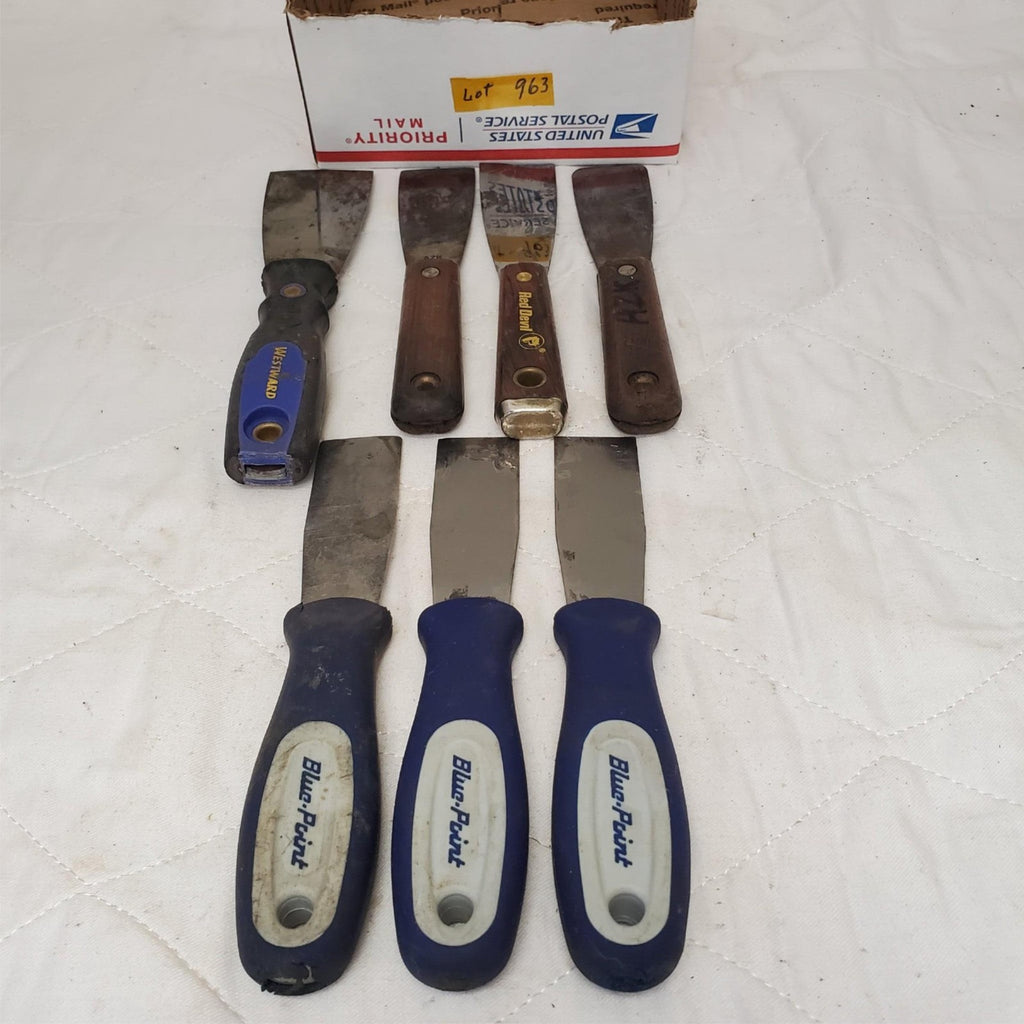 Lot of 7 Assorted Putty Knives and Scrapers LOT-963