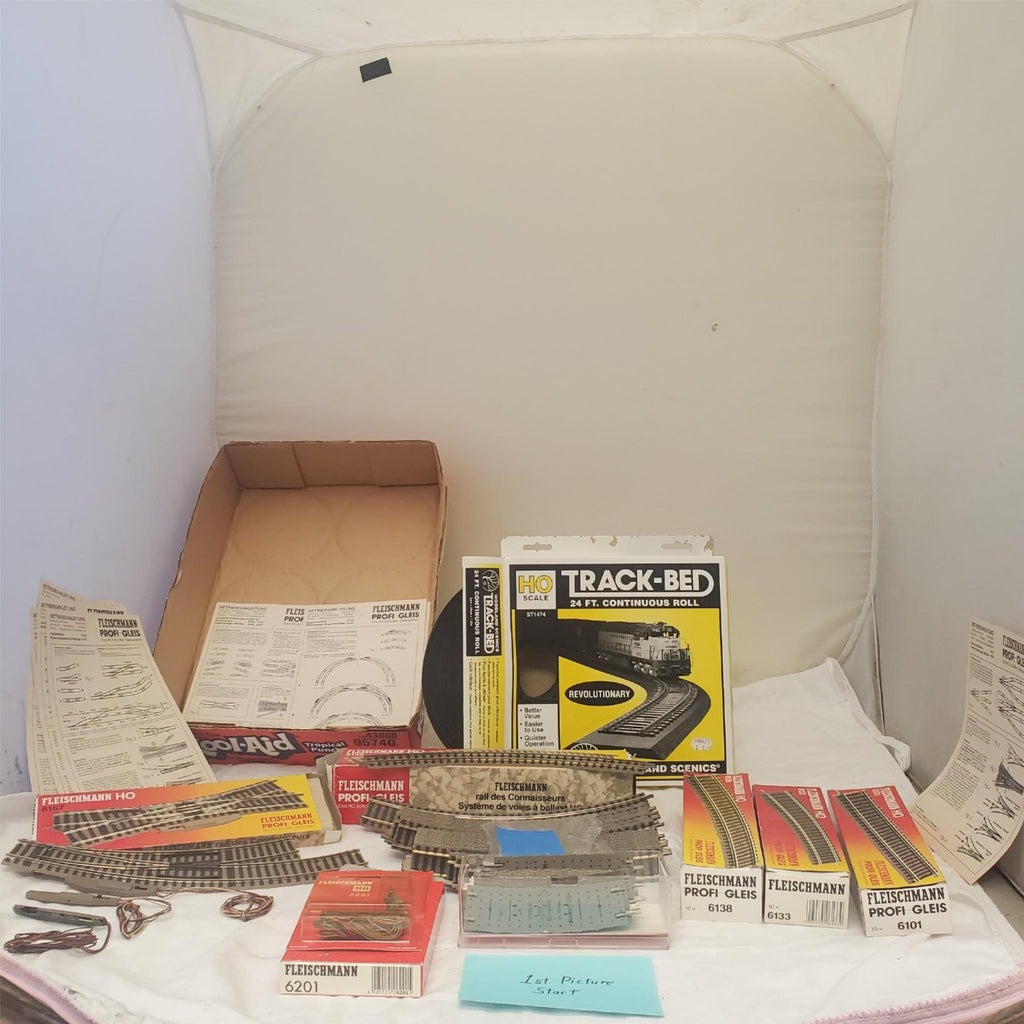 Lot of Assorted Track-Bed and Fleischmann Toy Train Track Set