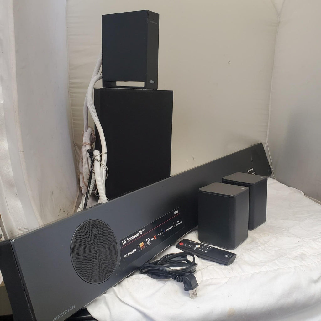 LG SL9YG Home Theater Sound System with Wireless Subwoofer and Surround Speakers